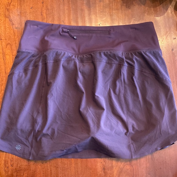 Athleta maroon run with it skort sz M - Picture 6 of 6